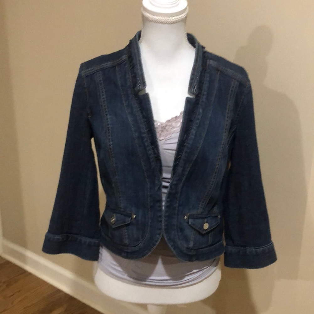 White House Black Market cropped denim jacket size 10